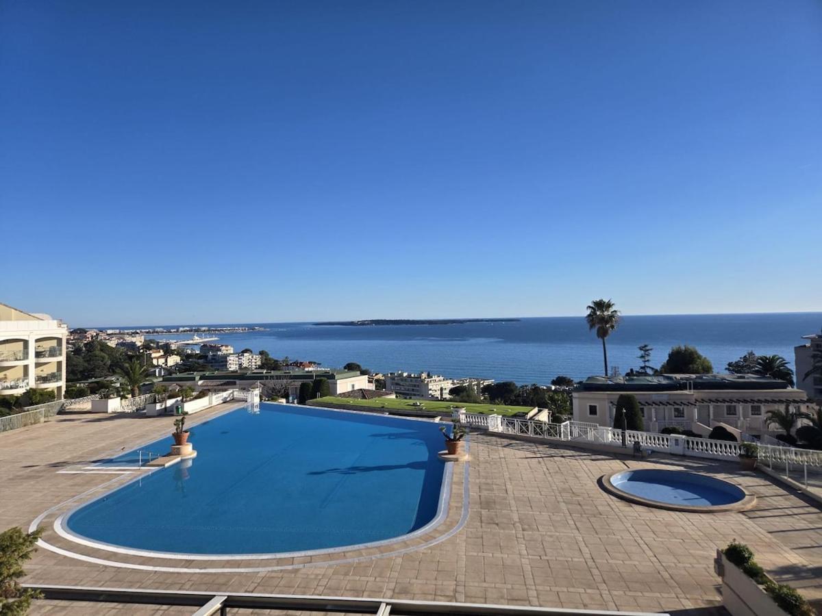 Ingres 158 - F3 Vue Francia Apartment Cannes